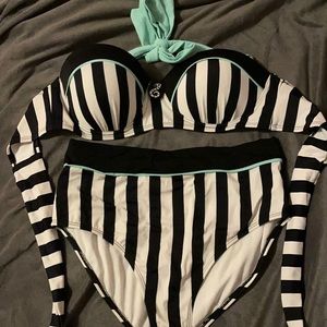 Beetle juice Hot Topic swim suit